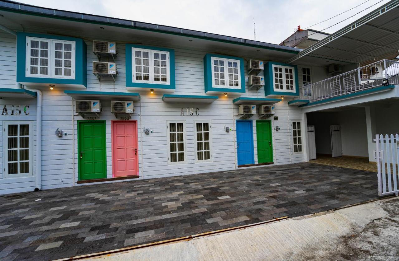 Casa De Louvre 3 Hostel Pakem ภายนอก รูปภาพ